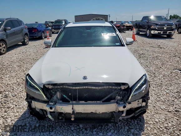 2019 Mercedes-Benz C 300 with VIN 55SWF8DB7KU283213, listed as a Copart auction lot 57432015 with 83,667 mi miles and Salvage title. Bid and sale history available at DreamBid. Image 5.