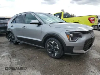 2023 Kia Niro Wind with VIN KNDCR3L16P5033560, listed as a Copart auction lot 55473475 with 34,253 mi miles and Clean Title. Bid and sale history available at carsss.com. Image 4.