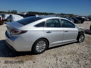 2016 Hyundai Sonata Hybrid SE with VIN KMHE24L14GA022983, listed as a Copart auction lot 48523255 with 112,896 mi miles and Salvage Title. Bid and sale history available at carsss.com. Image 3.