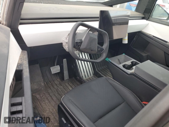 2024 Tesla Cybertruck z VIN 7G2CEHED5RA012436, wystawiony jako Copart lot #69229204 z przebiegiem 22 mil mil oraz Szkody całkowita. Historia ofert i sprzedaży dostępna na DreamBid. Obrazek 8.