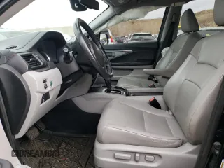 2017 Honda Pilot EX-L z VIN 5FNYF6H67HB100395, wystawiony jako Copart lot #84964854 z przebiegiem 134 012 mil mil oraz Szkoda całkowita • Salvage title. Historia ofert i sprzedaży dostępna na DreamBid. Obrazek 7.