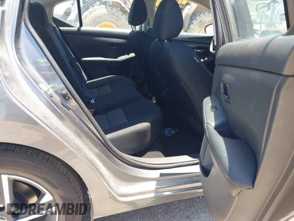 2025 Nissan Sentra SV с VIN 3N1AB8CV1SY303353, выставлен на аукционе IAAI как лот 42503250 с пробегом 7 176 миль миль и . История ставок и продаж доступна на DreamBid. Изображение 8.
