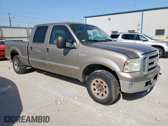 2005 Ford F-250 XL z VIN 1FTSW20535EC02484, wystawiony jako Copart lot #52464845 z przebiegiem Nie podano mil oraz Czysty tytuł • Clean title. Historia ofert i sprzedaży dostępna na DreamBid. Obrazek 4.