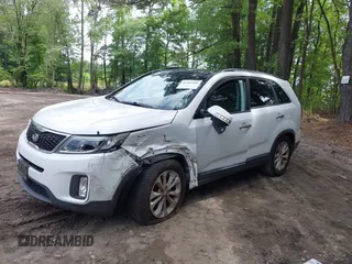 2014 Kia Sorento EX with VIN 5XYKU4A70EG516330, listed as a IAAI auction lot 42462400 with 146,221 mi miles and . Bid and sale history available at DreamBid. Image 2.