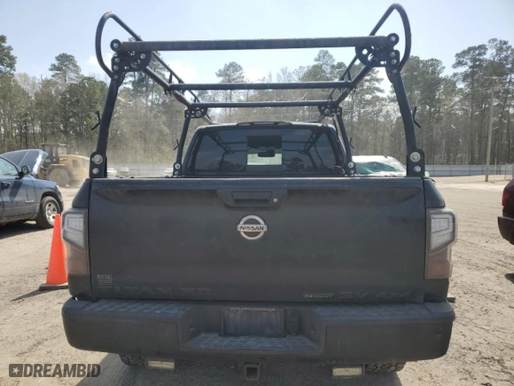 2018 Nissan Titan XD SV with VIN 1N6BA1F41JN517296, listed as a Copart auction lot 49090835 with 210,589 mi miles and Clean Title. Bid and sale history available at carsss.com. Image 6.