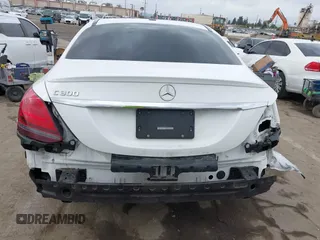 2019 Mercedes-Benz C 300 z VIN 55SWF8DBXKU305138, wystawiony jako IAAI lot #42111286 z przebiegiem 42 309 mil mil oraz . Historia ofert i sprzedaży dostępna na DreamBid. Obrazek 17.