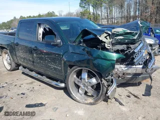 2015 Chevrolet Silverado 1500 LT with VIN 3GCUKRECXFG510895, listed as a IAAI auction lot 41616270 with 113,853 mi miles. Bid and sale history available at carsss.com. Image 1.