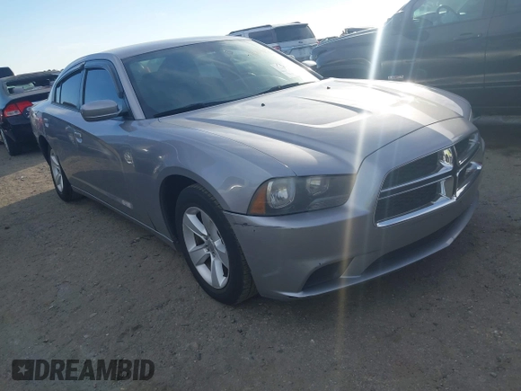 2014 Dodge Charger SE with VIN 2C3CDXBG5EH251804, listed as a IAAI auction lot 41659780 with 207,956 mi miles. Bid and sale history available at carsss.com. Image 1.