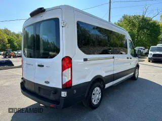 2019 Ford Transit Passenger XL z VIN 1FBAX2CM7KKA60959, wystawiony jako Copart lot #56836625 z przebiegiem 281 088 mil mil oraz Tytuł czysty. Historia ofert i sprzedaży dostępna na DreamBid. Obrazek 3.