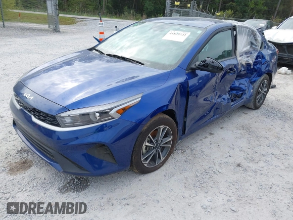 2024 Kia Forte LXS with VIN 3KPF24AD9RE807621, listed as a IAAI auction lot 41839722 with 42,027 mi miles. Bid and sale history available at carsss.com. Image 17.