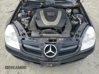 2008 Mercedes-Benz SLK-Class 3.0L with VIN WDBWK54F98F177511, listed as a Copart auction lot 51162175 with 62,082 mi miles and Salvage Title. Bid and sale history available at carsss.com. Image 11.