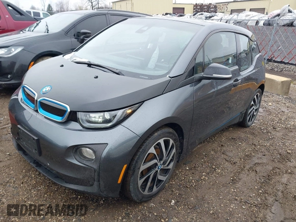 2017 BMW i3 z VIN WBY1Z8C38HV892591, wystawiony jako IAAI lot #42009374 z przebiegiem 41 091 mil mil oraz . Historia ofert i sprzedaży dostępna na DreamBid. Obrazek 20.