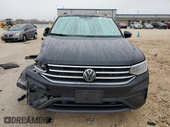 2022 Volkswagen Tiguan S z VIN 3VV1B7AX9NM034513, wystawiony jako Copart lot #43019025 z przebiegiem 71 010 mil mil oraz Szkoda całkowita • Salvage title. Historia ofert i sprzedaży dostępna na DreamBid. Obrazek 5.
