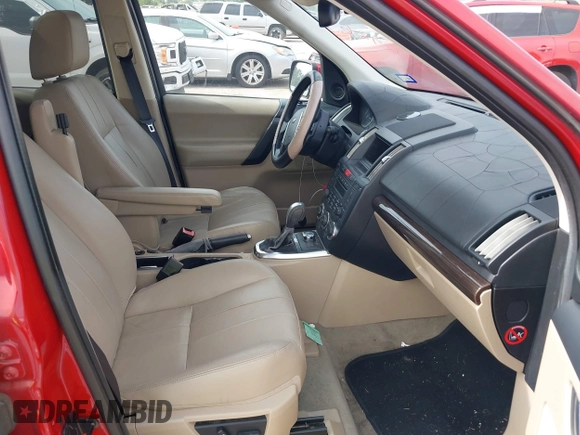 2011 Land Rover LR2 HSE with VIN SALFR2BN2BH273281, listed as a IAAI auction lot 42772926 with 146,295 mi miles and . Bid and sale history available at DreamBid. Image 5.