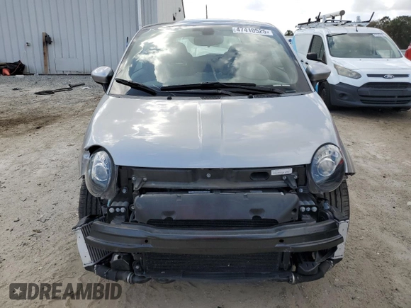 2019 FIAT 500 Abarth z VIN 3C3CFFFHXKT841264, wystawiony jako Copart lot #47410525 z przebiegiem Nie podano mil oraz Szkody całkowita. Historia ofert i sprzedaży dostępna na DreamBid. Obrazek 5.