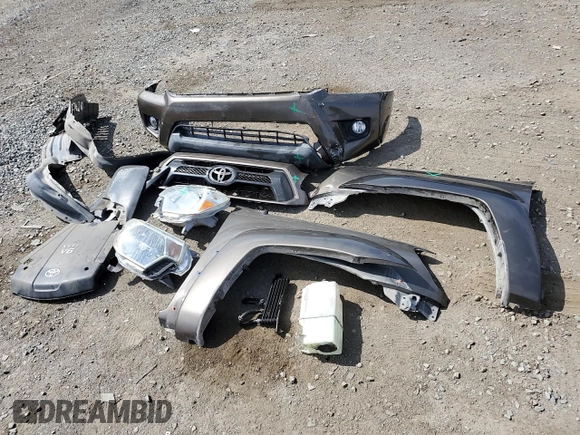 2014 Toyota Tacoma PreRunner с VIN 3TMJU4GNXEM169626, выставлен на аукционе Copart как лот 60325625 с пробегом 159 997 миль миль и Списание • Salvage title. История ставок и продаж доступна на DreamBid. Изображение 12.
