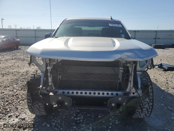 2019 Chevrolet Silverado 1500 LT with VIN 1GCPWCEDXKZ136466, listed as a Copart auction lot 43632165 with 93,255 mi miles and Salvage Title. Bid and sale history available at carsss.com. Image 5.