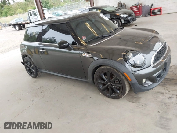 2012 MINI Hardtop S with VIN WMWSV3C52CTY19580, listed as a IAAI auction lot 42692197 with 90,745 mi miles and . Bid and sale history available at DreamBid. Image 1.
