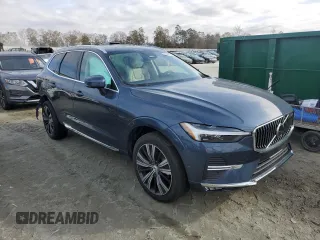 2023 Volvo XC60 Plus Bright Theme with VIN YV4L12RN5P1310991, listed as a Copart auction lot 82180634 with 6,723 mi miles and Salvage Title. Bid and sale history available at carsss.com. Image 4.