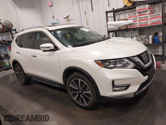 2017 Nissan Rogue SL z VIN JN8AT2MV8HW256848, wystawiony jako IAAI lot #42271691 z przebiegiem 103 597 mil mil oraz . Historia ofert i sprzedaży dostępna na DreamBid. Obrazek 1.