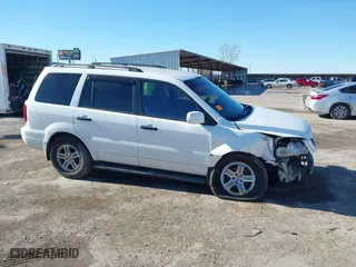 2004 Honda Pilot EX with VIN 2HKYF185X4H592684, listed as a IAAI auction lot 41649752 with 1 mi miles. Bid and sale history available at carsss.com. Image 14.