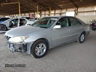 2005 Toyota Camry LE z VIN 4T1BE30KX5U004288, wystawiony jako Copart lot #60740505 z przebiegiem 222 137 mil mil oraz Szkoda całkowita • Salvage title. Historia ofert i sprzedaży dostępna na DreamBid. Obrazek 1.