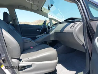 2011 Toyota Prius I z VIN JTDKN3DU9B1424881, wystawiony jako IAAI lot #42462141 z przebiegiem 184 611 mil mil oraz . Historia ofert i sprzedaży dostępna na DreamBid. Obrazek 5.