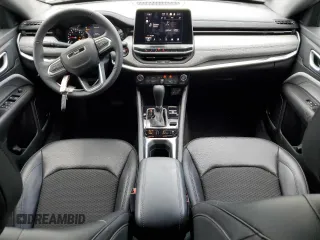 2025 Jeep Compass Latitude с VIN 3C4NJDBN6ST547007, выставлен на аукционе Copart как лот 59798085 с пробегом 6 475 миль миль и На запчасти • Non repairable. История ставок и продаж доступна на DreamBid. Изображение 8.