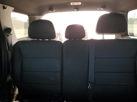 2011 Ford Escape Limited with VIN 1FMCU9EG8BKB73277, listed as a Copart auction lot 47484845 with 192,717 mi miles and Salvage Title. Bid and sale history available at DreamBid. Image 10.