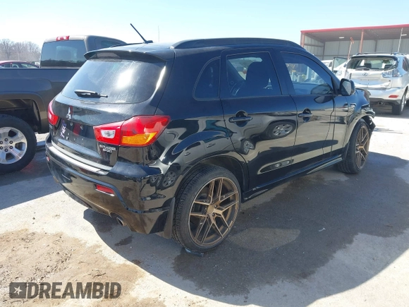 2011 Mitsubishi Outlander SE with VIN JA4AR4AU9BZ015804, listed as a IAAI auction lot 41749170 with 87,967 mi miles and . Bid and sale history available at DreamBid. Image 4.