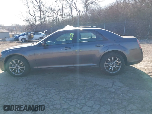 2014 Chrysler 300 with VIN 2C3CCAGG8EH298091, listed as a IAAI auction lot 41760483 with 141,663 mi miles. Bid and sale history available at carsss.com. Image 15.