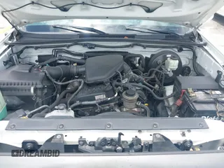 2015 Toyota Tacoma with VIN 5TFTX4CN7FX057092, listed as a IAAI auction lot 39318808 with 108,050 mi miles and . Bid and sale history available at DreamBid. Image 10.