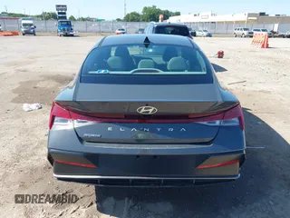 2024 Hyundai Elantra SEL с VIN KMHLS4DG2RU724506, выставлен на аукционе IAAI как лот 42285045 с пробегом 37 998 миль миль и . История ставок и продаж доступна на DreamBid. Изображение 16.