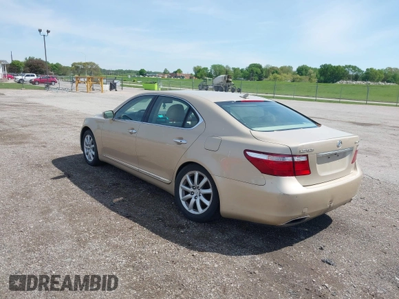 2008 Lexus LS 460 LWB with VIN JTHGL46F985030541, listed as a IAAI auction lot 42078316 with 248,187 mi miles. Bid and sale history available at carsss.com. Image 3.