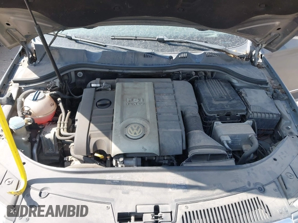 2008 Volkswagen Passat Komfort with VIN WVWAK73CX8P019820, listed as a IAAI auction lot 42641605 with 124,731 mi miles and . Bid and sale history available at DreamBid. Image 10.