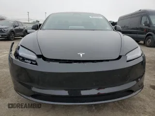 2025 Tesla Model 3 Long Range with VIN 5YJ3E1EA0SF890851, listed as a Copart auction lot 88960465 with 755 mi miles and Salvage Title. Bid and sale history available at DreamBid. Image 5.