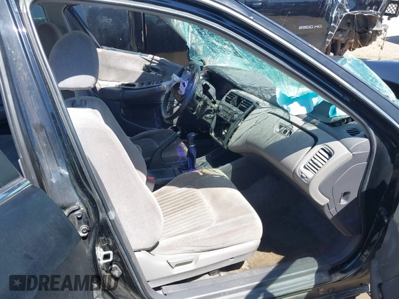 1998 Honda Accord LX with VIN 1HGCG5548WA010975, listed as a IAAI auction lot 39183531 with Not provided miles and . Bid and sale history available at DreamBid. Image 5.