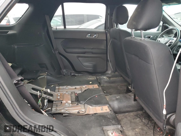 2014 Ford Utility Police Interceptor with VIN 1FM5K8AR1EGB38412, listed as a Copart auction lot 85462144 with 123,042 mi miles and Clean Title. Bid and sale history available at carsss.com. Image 10.