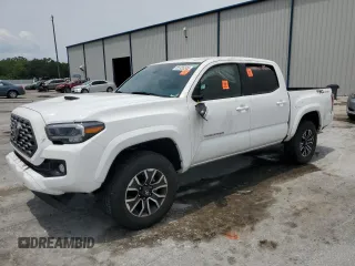 2023 Toyota Tacoma SR5 z VIN 3TMAZ5CN6PM212584, wystawiony jako Copart lot #55926245 z przebiegiem 30 552 mil mil oraz Szkoda całkowita • Salvage title. Historia ofert i sprzedaży dostępna na DreamBid. Obrazek 1.