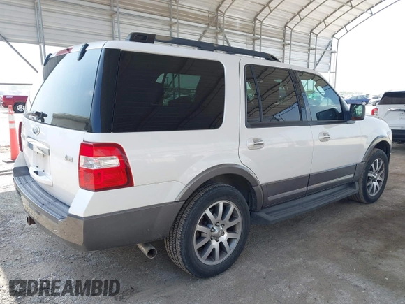 2011 Ford Expedition XLT z VIN 1FMJU1H56BEF10935, wystawiony jako IAAI lot #41923570 z przebiegiem 145 389 mil mil oraz . Historia ofert i sprzedaży dostępna na DreamBid. Obrazek 4.