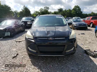 2014 Ford Escape SE with VIN 1FMCU9GX2EUA72659, listed as a Copart auction lot 64232235 with 208,131 mi miles and Clean title. Bid and sale history available at DreamBid. Image 5.