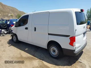 2015 Chevrolet City Express Cargo LS z VIN 3N63M0YN0FK723699, wystawiony jako IAAI lot #42278245 z przebiegiem 61 906 mil mil oraz . Historia ofert i sprzedaży dostępna na DreamBid. Obrazek 3.