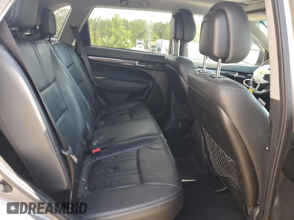2013 Kia Sorento EX с VIN 5XYKUDA22DG365462, выставлен на аукционе Copart как лот 56941515 с пробегом 177 440 миль миль и Списание • Salvage title. История ставок и продаж доступна на DreamBid. Изображение 10.