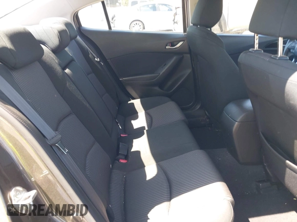 2014 Mazda 3 i Touring z VIN JM1BM1V75E1113050, wystawiony jako IAAI lot #42374782 z przebiegiem 94 571 mil mil oraz . Historia ofert i sprzedaży dostępna na DreamBid. Obrazek 8.