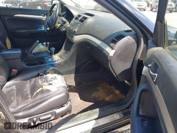 2005 Acura TSX z VIN JH4CL96825C031535, wystawiony jako IAAI lot #42265898 z przebiegiem 247 639 mil mil oraz . Historia ofert i sprzedaży dostępna na DreamBid. Obrazek 5.
