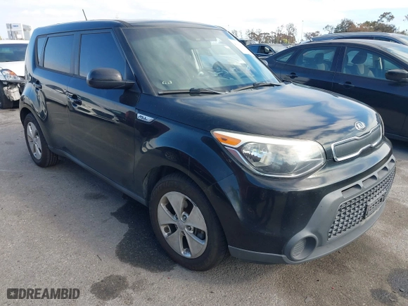 2015 Kia Soul with VIN KNDJN2A28F7169376, listed as a IAAI auction lot 41910666 with 133,869 mi miles. Bid and sale history available at carsss.com. Image 1.