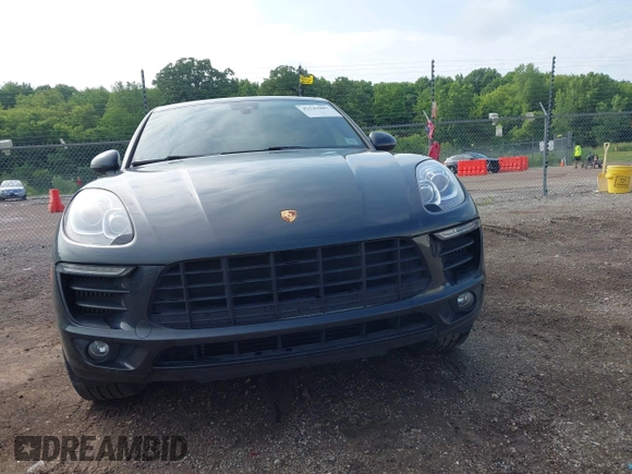 2018 Porsche Macan S with VIN WP1AB2A51JLB31120, listed as a IAAI auction lot 42543887 with 131,088 mi miles and . Bid and sale history available at DreamBid. Image 12.