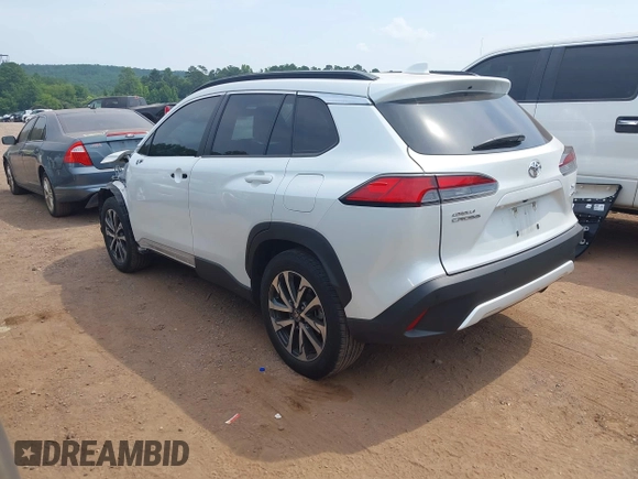 2022 Toyota Corolla Cross XLE with VIN 7MUDAABG0NV027076, listed as a IAAI auction lot 42563337 with 46,375 mi miles and . Bid and sale history available at DreamBid. Image 3.
