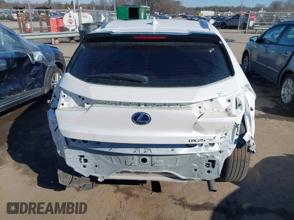 2021 Lexus UX 250h с VIN JTHP9JBH9M2051101, выставлен на аукционе IAAI как лот 41422925 с пробегом 75 262 миль миль и . История ставок и продаж доступна на DreamBid. Изображение 16.