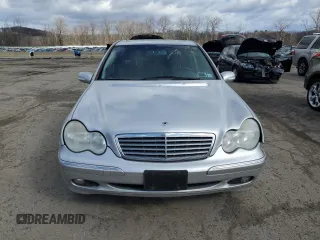 2001 Mercedes-Benz C 230/260/280/320 с VIN WDBRF61J31F065177, выставлен на аукционе Copart как лот 47921885 с пробегом 102 163 миль миль и Списание • Salvage title. История ставок и продаж доступна на DreamBid. Изображение 5.